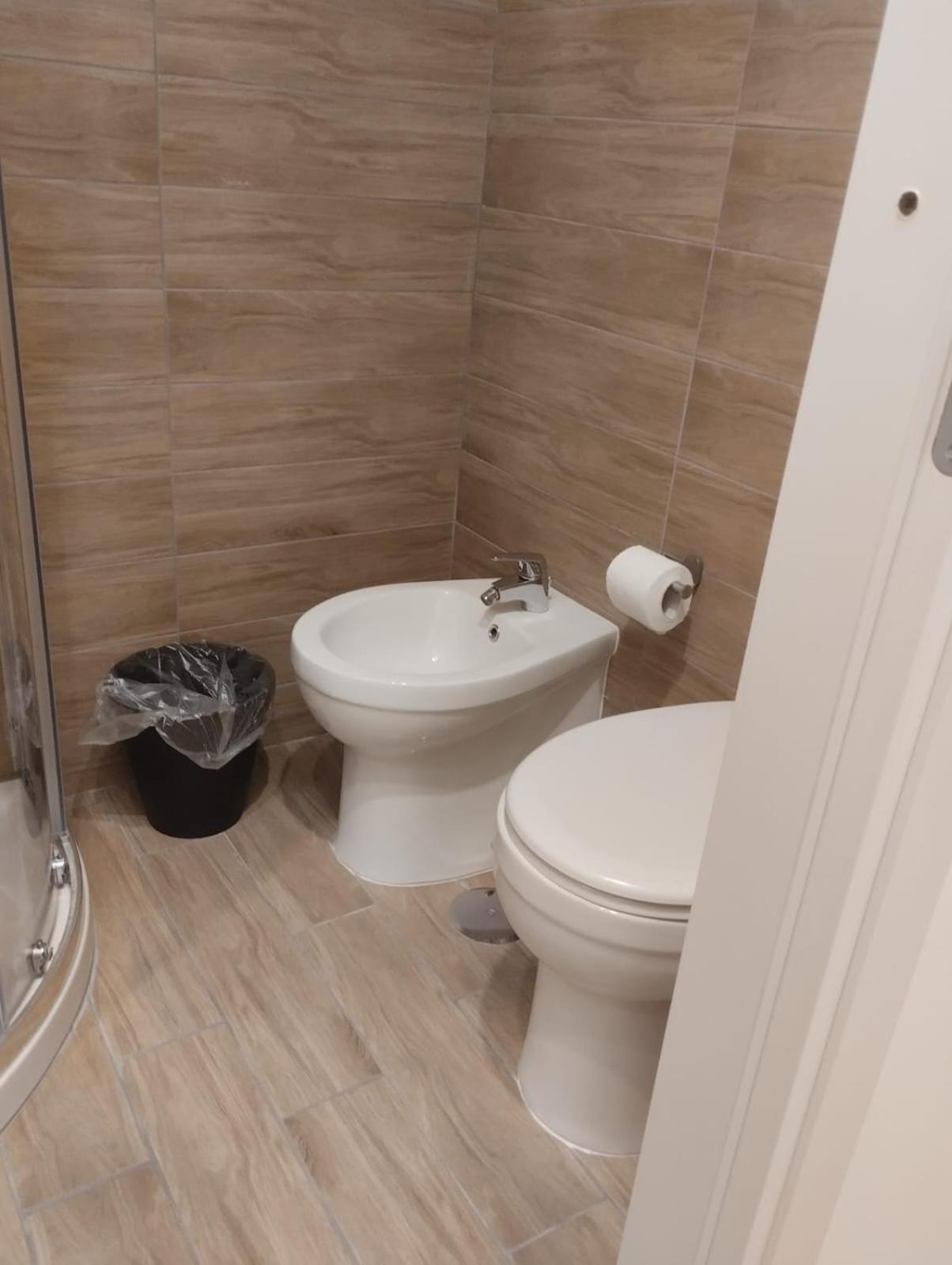 Residence E Appartamenti Cavallerizza Nápoly Kültér fotó
