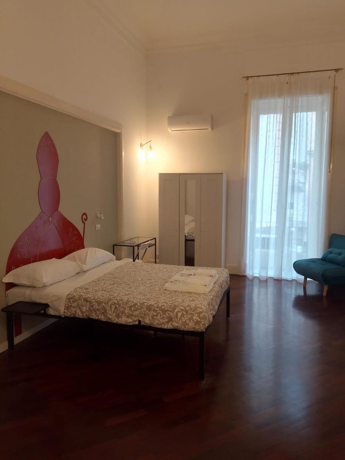 Residence E Appartamenti Cavallerizza Nápoly Kültér fotó